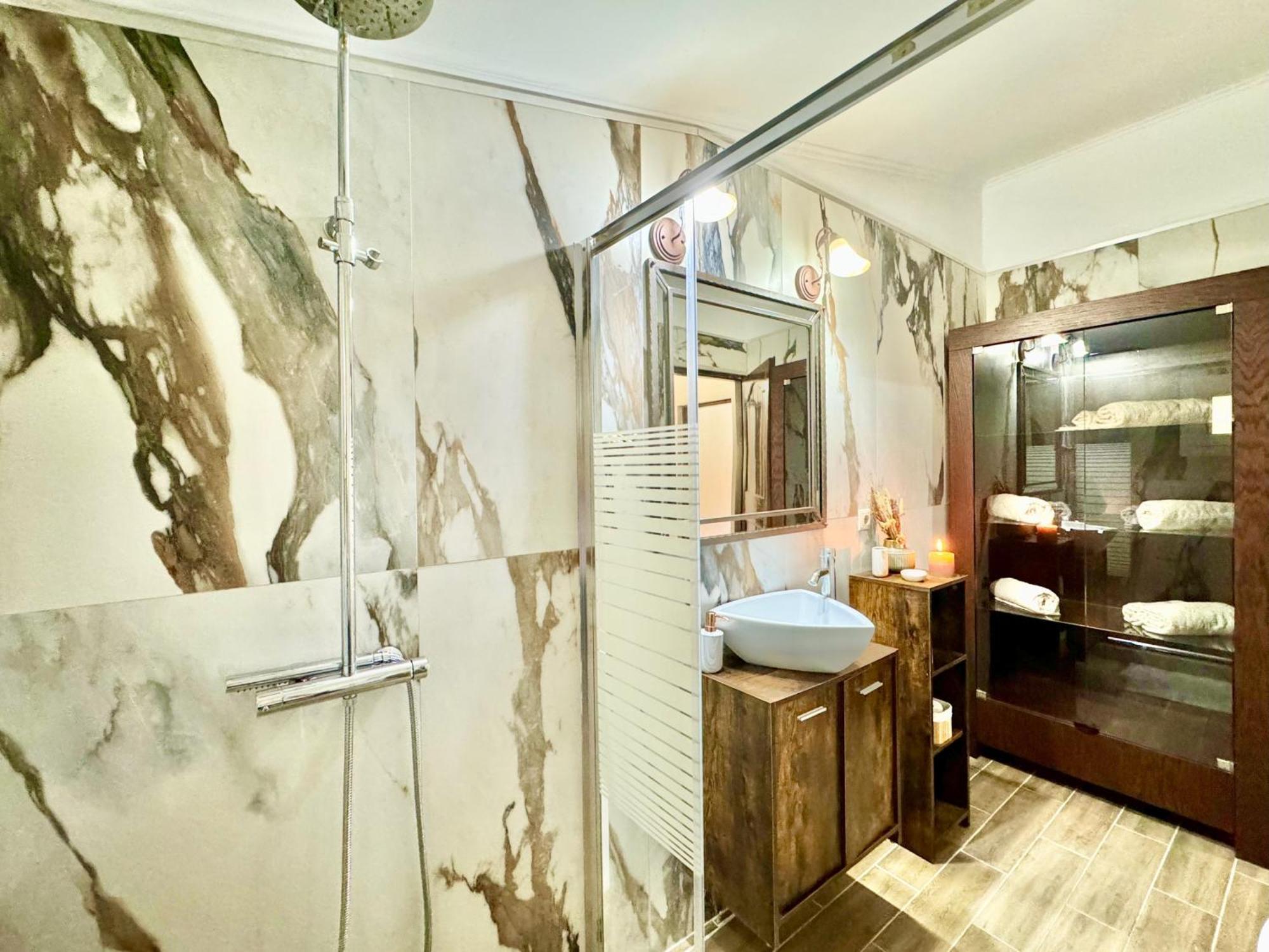 Beach Villa Night Flower With Private Pool By Dadovillas Dassia  Esterno foto